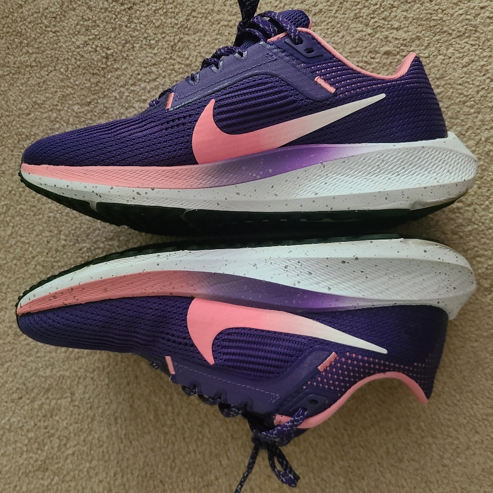 Nike Women's Pegasus 40 Purple Running Shoes - Picture 3 of 7